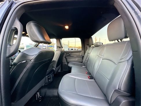 Used 2024 RAM 2500 Tradesman w/ Chrome Appearance Group image 4