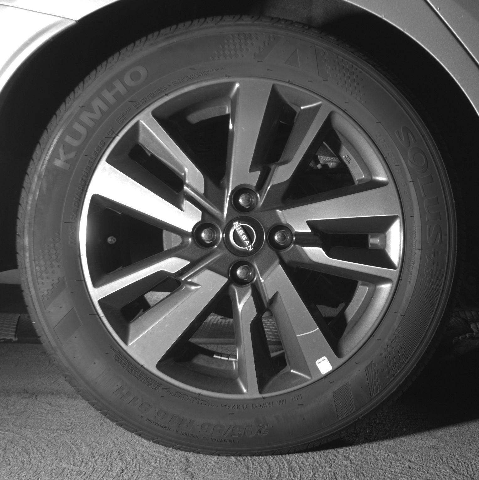 Used 2025 Nissan Versa SV FWD image 18