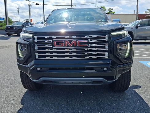 Used 2023 GMC Canyon Denali AWD/4WD image 2