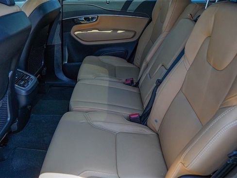 Used 2022 Volvo XC90 T6 Inscription image 30