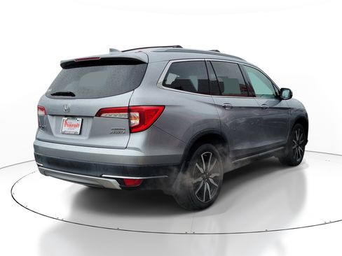 Used 2019 Honda Pilot Touring image 4