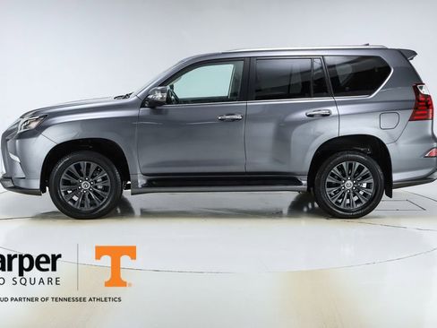 Used 2022 Lexus GX 460 Premium w/ Accessory Package image 2