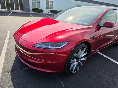 Used 2025 Tesla Model 3 Long Range AWD/4WD image 15