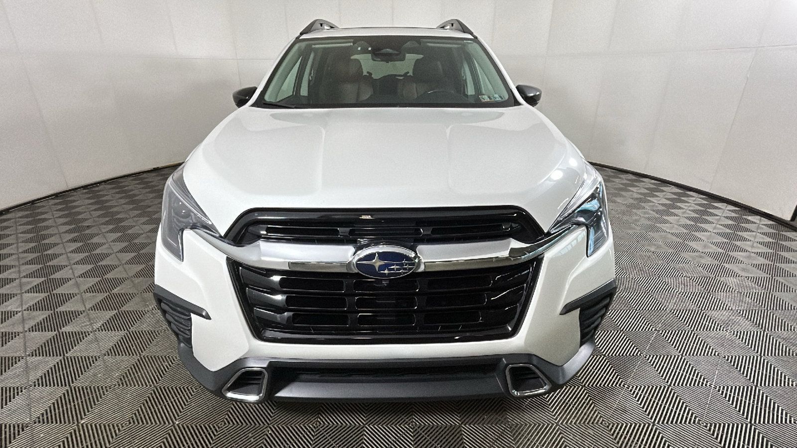 Used 2024 Subaru Ascent Touring AWD/4WD image 9