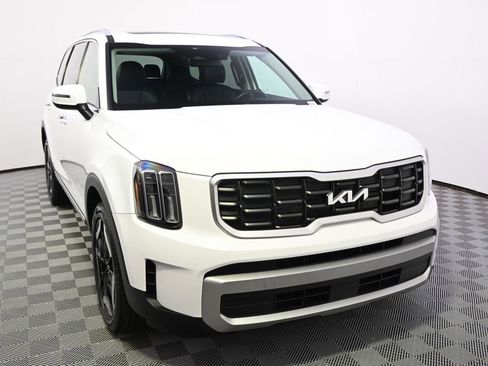 Used 2024 Kia Telluride S w/ S Sunroof Package AWD/4WD image 9