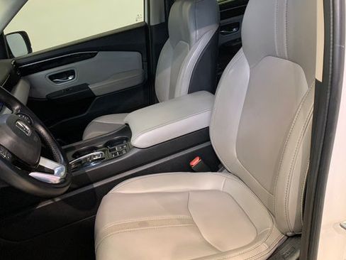 Used 2024 Honda Pilot EX-L image 18