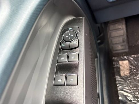 Used 2025 Ford Maverick XLT w/ XLT Luxury Package AWD/4WD image 19