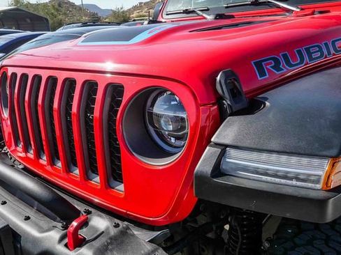 Used 2022 Jeep Wrangler Unlimited Rubicon 4xe AWD/4WD image 7