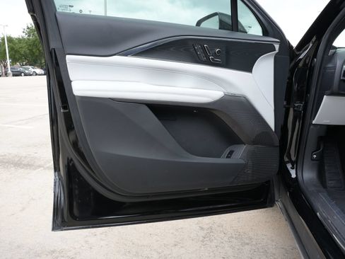 Certified 2024 Cadillac Lyriq Luxury RWD image 16