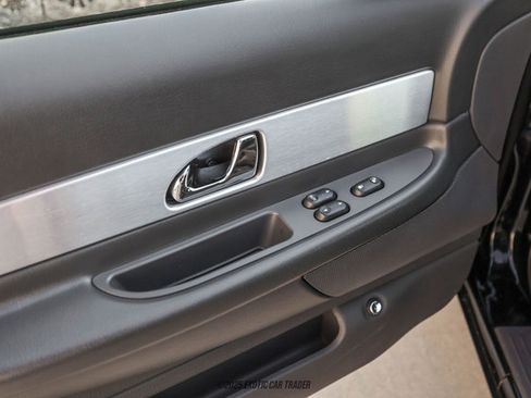 Used 2002 Ford Thunderbird Deluxe image 31