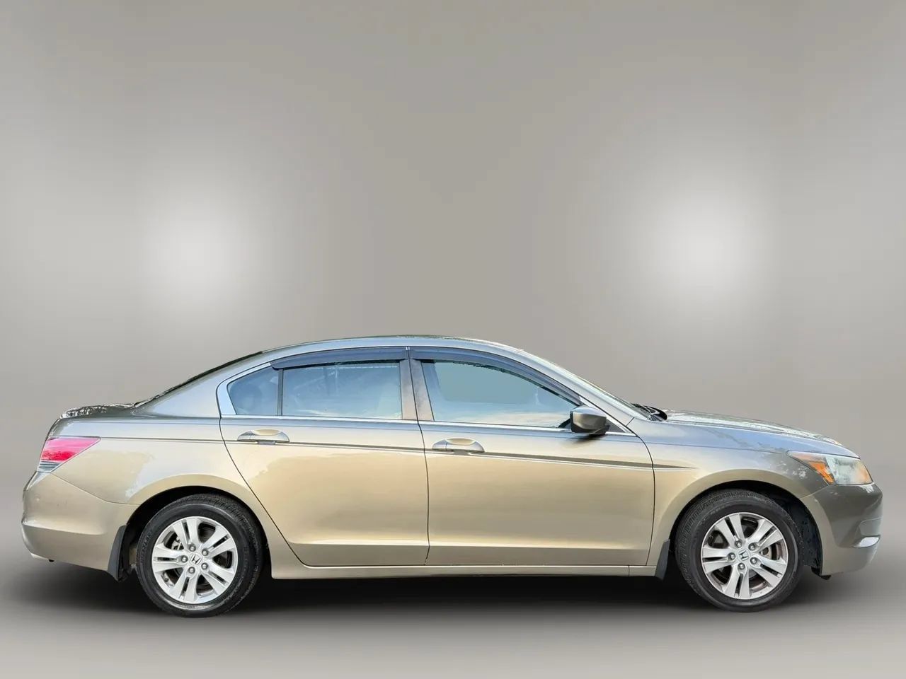 Used 2009 Honda Accord LX-P image 4