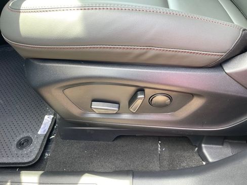 New 2026 Ford Explorer Active RWD image 6