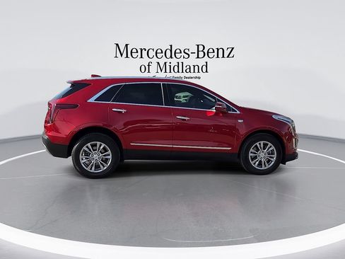 Used 2021 Cadillac XT5 Premium Luxury FWD image 9