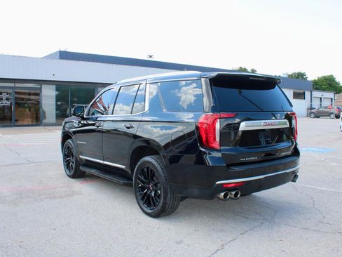 Used 2023 GMC Yukon Denali w/ Advanced Technology Package AWD/4WD image 4