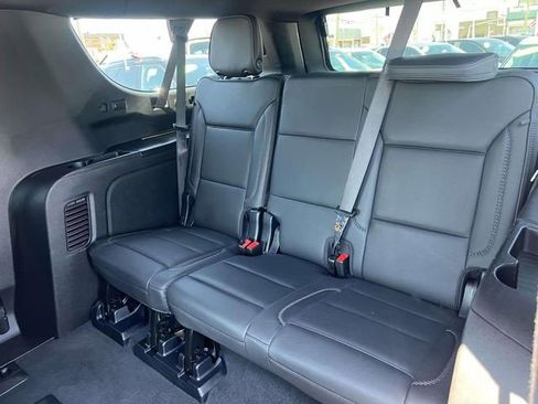 Certified 2025 GMC Yukon XL Denali AWD/4WD image 13