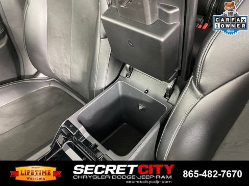 Used 2023 Jeep Grand Cherokee Altitude AWD/4WD image 24