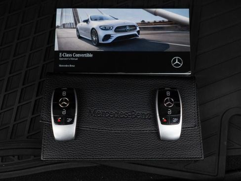 Used 2022 Mercedes-Benz E 450 4MATIC Cabriolet image 51