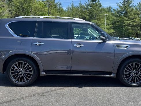 Used 2023 INFINITI QX80 Premium Select w/ All-Season Package AWD/4WD image 11