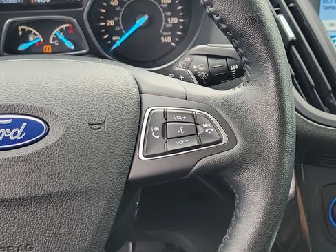 Used 2018 Ford Escape Titanium w/ Ford Safe & Smart Package image 23