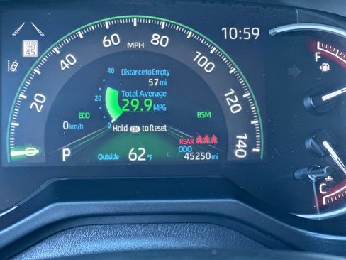 Used 2024 Toyota RAV4 XLE image 28