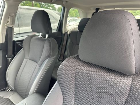 Used 2020 Subaru Forester Premium AWD/4WD image 39