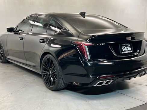 Used 2020 Cadillac CT5 V w/ Premium Package RWD image 3