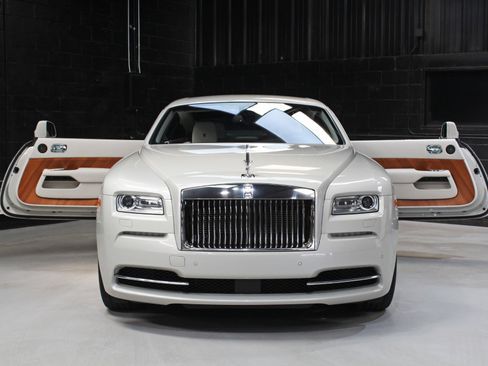 Used 2014 Rolls-Royce Wraith RWD image 98