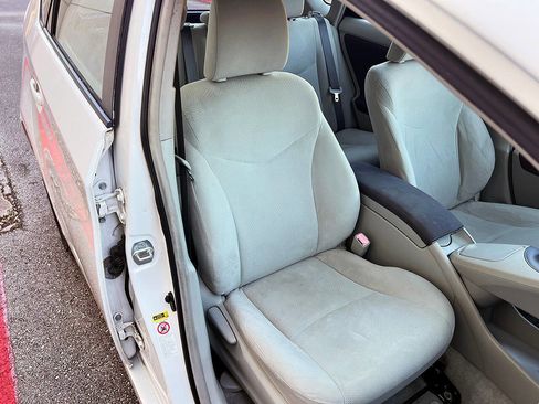 Used 2010 Toyota Prius Four image 45