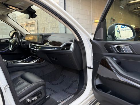 Used 2026 BMW X7 xDrive40i AWD/4WD image 28