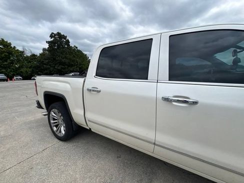 Used 2015 GMC Sierra 1500 SLT w/ All-Terrain Package AWD/4WD image 8