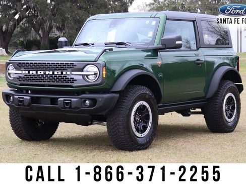 New 2023 Ford Bronco Badlands image 4