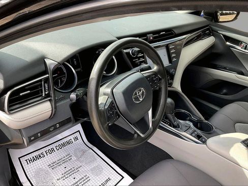 Used 2020 Toyota Camry LE image 16