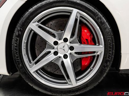 Used 2021 Mercedes-Benz AMG GT Roadster image 23