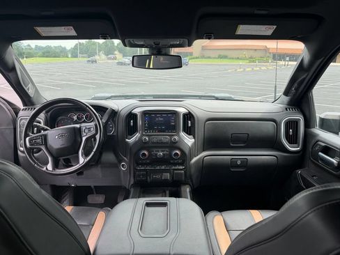 Used 2021 Chevrolet Silverado 2500 LTZ w/ Carhartt Edition AWD/4WD image 18