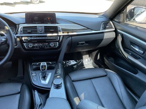 Used 2020 BMW 440i Coupe w/ M Sport Package image 17