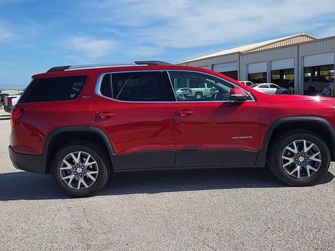 Used 2023 GMC Acadia SLT image 8