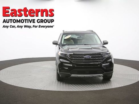 Used 2021 Ford Explorer XLT w/ Equipment Group 202A AWD/4WD image 52