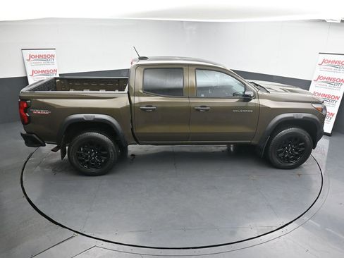 Used 2023 Chevrolet Colorado Trail Boss image 31