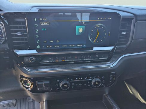 Used 2023 Chevrolet Silverado 1500 LTZ image 19