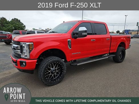 Used 2019 Ford F250 XLT w/ XLT Premium Package AWD/4WD image 5