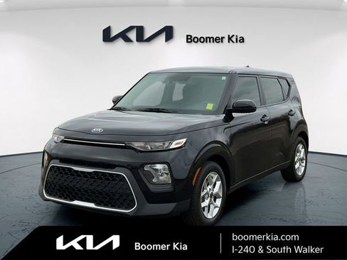 Used 2021 Kia Soul S image 1