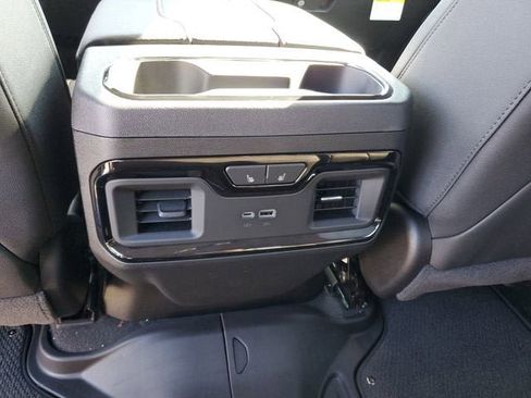 New 2026 GMC Sierra 3500 AT4 w/ AT4 Premium Plus Package image 17