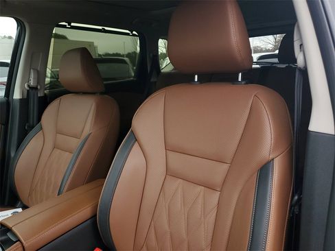 Used 2026 Nissan Rogue Platinum w/ Platinum Premium Package image 19