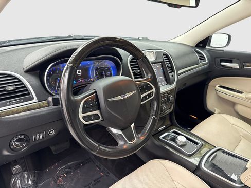 Used 2018 Chrysler 300 Limited w/ Safetytec Plus Group RWD image 18