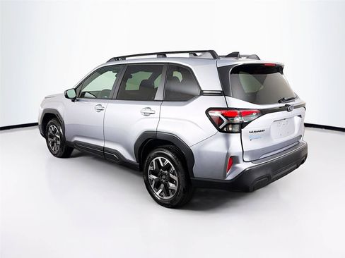 Used 2026 Subaru Forester Premium AWD/4WD image 5