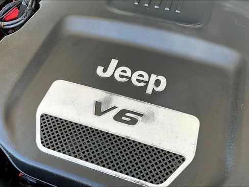 Used 2014 Jeep Wrangler Unlimited Sport w/ Quick Order Package 24S image 31