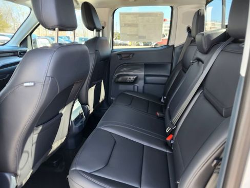 New 2026 Ford Maverick Lariat w/ Black Appearance Package AWD/4WD image 16