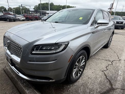 Used 2021 Lincoln Nautilus FWD w/ Equipment Group 101A image 1