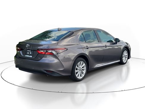 Used 2024 Toyota Camry LE FWD image 7