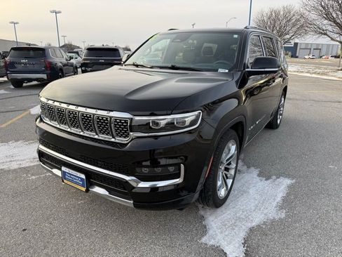 Used 2022 Jeep Grand Wagoneer Series II w/ Premium Group II image 8